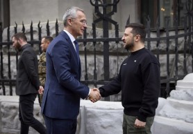 Vizită surpriză la Kiev. Zelenski insistă pentru aderarea Ucrainei în NATO